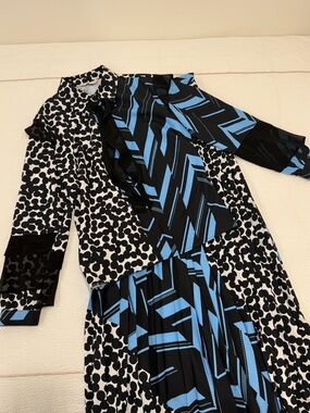 Mignon Doo blouse and pleated skirt set